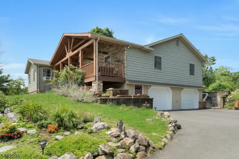 4 Northbrae Dr, Boonton, NJ 07005 - #3