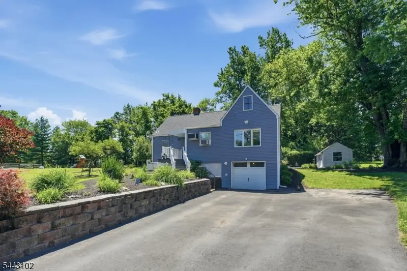 81 Sergeantsville Rd, Raritan, NJ 08822 - #2