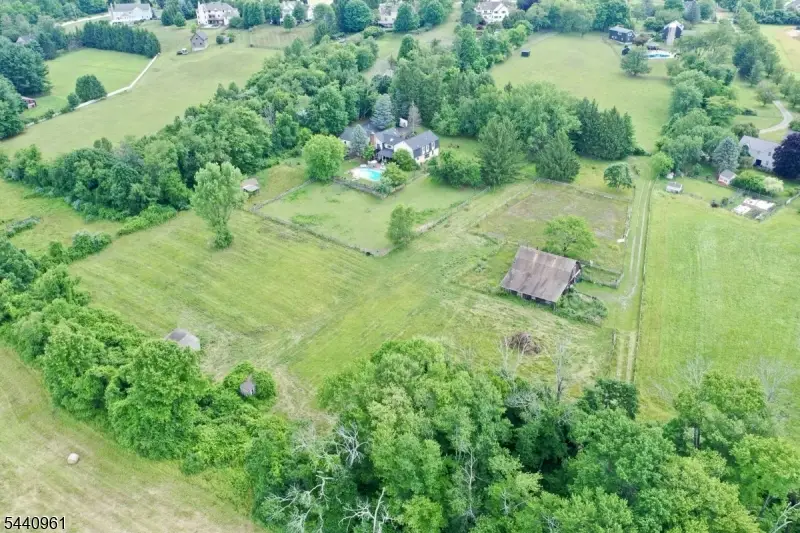 13 Farmersville Rd, Tewksbury, NJ 07850 - #2
