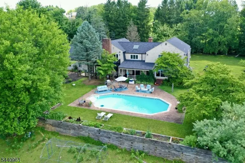 13 Farmersville Rd, Tewksbury, NJ 07850 - #3