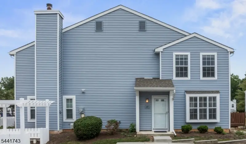 85 Almond Dr, Franklin, NJ 08873 - #1