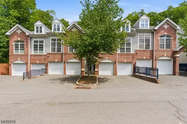 605 Donato Cir, Scotch Plains Twp., NJ 07076