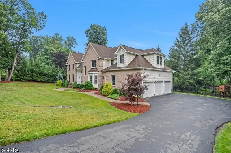1 Barbara Dr, Randolph, NJ 07869 - #2