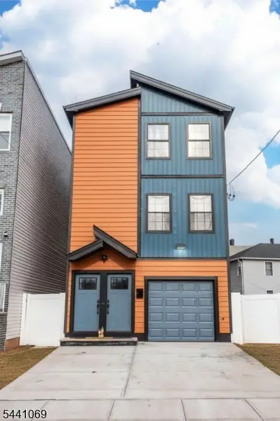 112 19th Ave, Irvington, NJ 07111 - #1