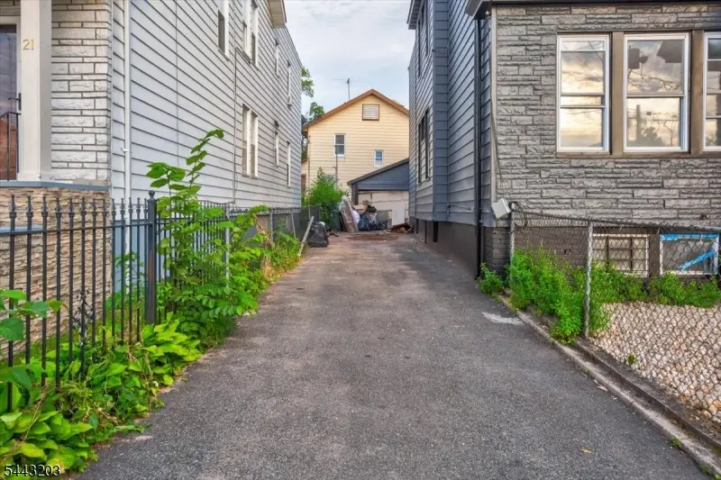 25 Wolf Pl, Irvington, NJ 07111 - #3