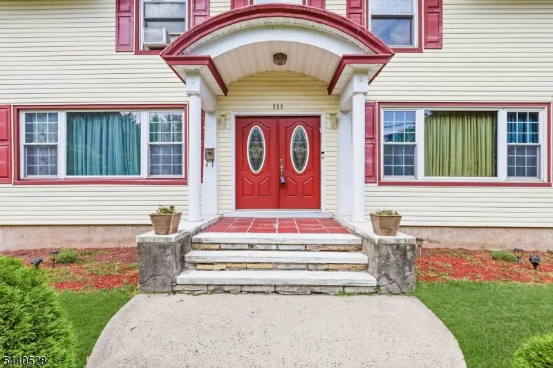 569 Berkeley Ave, Orange, NJ 07050 - #3