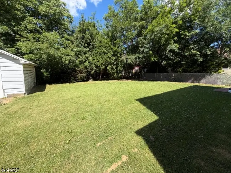 1642 Park St, Rahway, NJ 07065 - #3