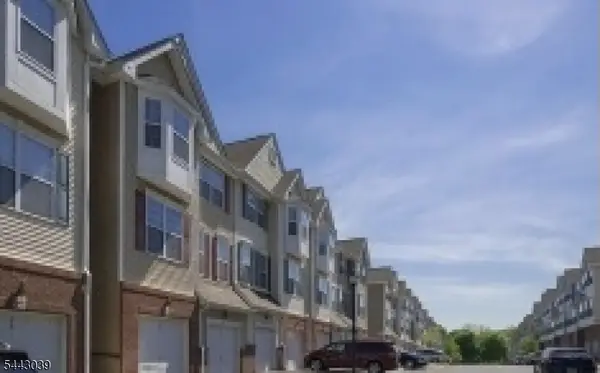 43 Conover Ter, Lebanon Boro, NJ 08833