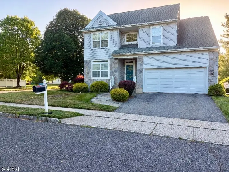 22 Village Square Dr, Union, NJ 08802 - #2