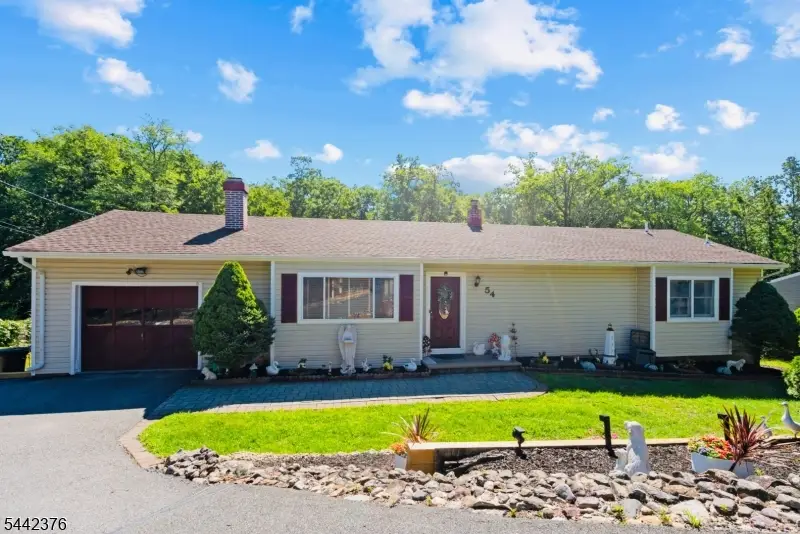 54 Navajo Trl, Macopin, NJ 07480 - #1