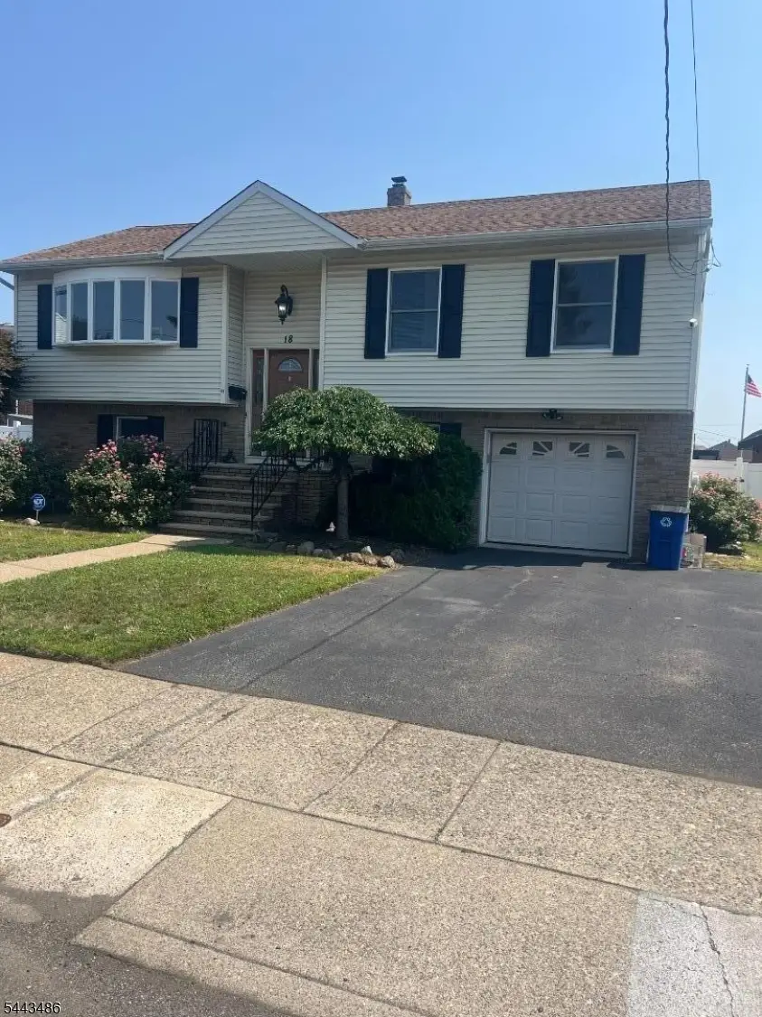18 Rosengren Ave, Totowa, NJ 07512 - #2