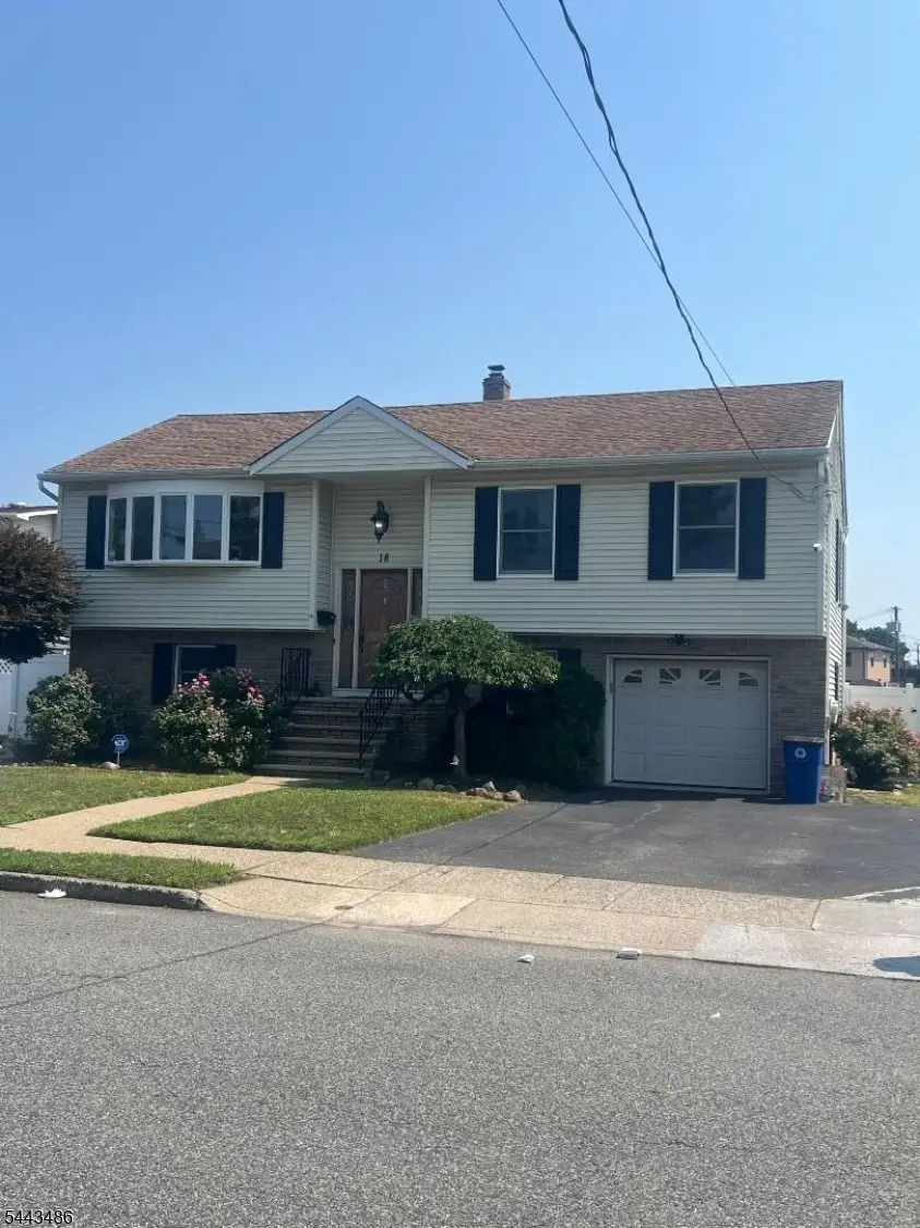 18 Rosengren Ave, Totowa, NJ 07512 - #3