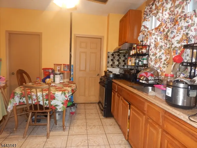 626 Fulton St, Elizabeth, NJ 07206 - #3