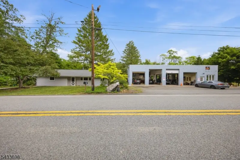 117 Silver Lake Rd, Frelinghuysen, NJ 07825 - #1