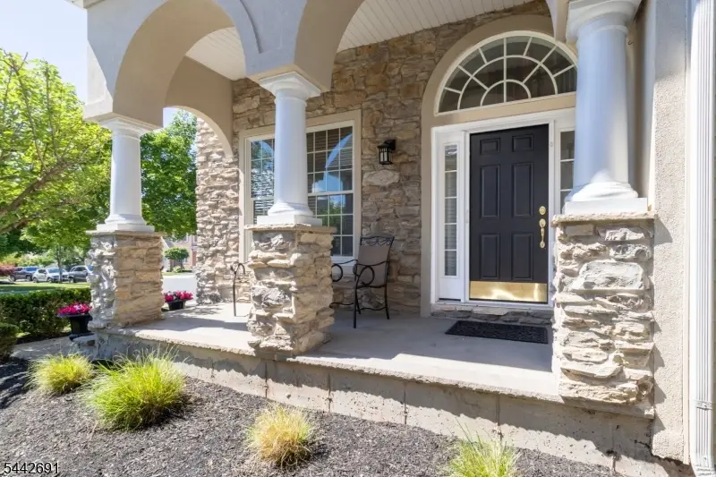 148 Briar Hill Dr, Scotch Plains, NJ 07076 - #2