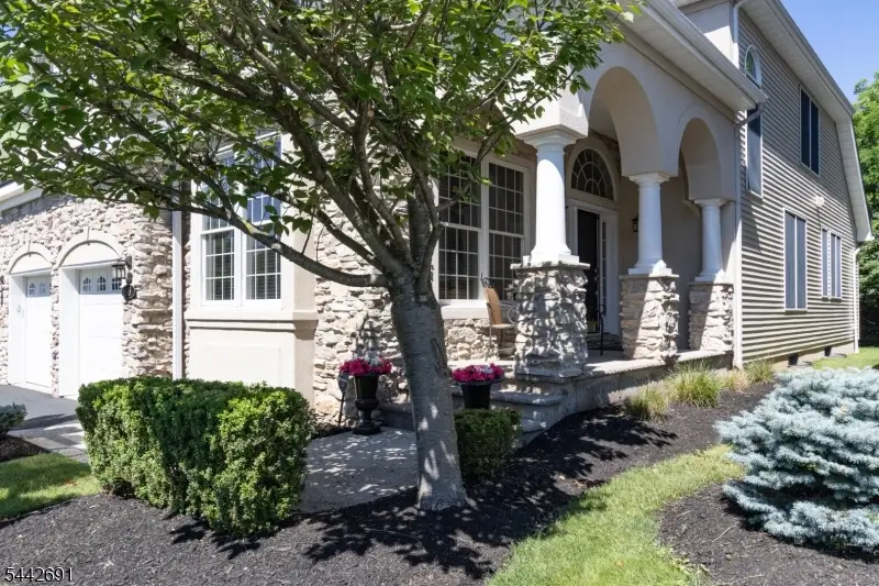 148 Briar Hill Dr, Scotch Plains, NJ 07076 - #3