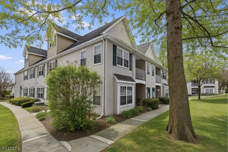 240 Cambridge Ct, Clifton, NJ 07014 - #1