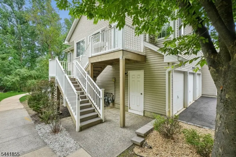 46 Stevens Court, The Hills, NJ 07921 - #2