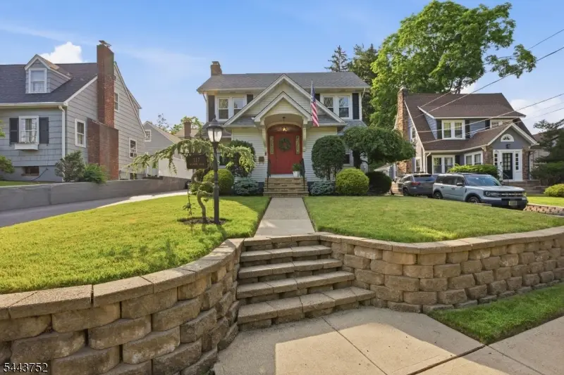 117 Wilmore Rd, Little Falls, NJ 07424 - #1