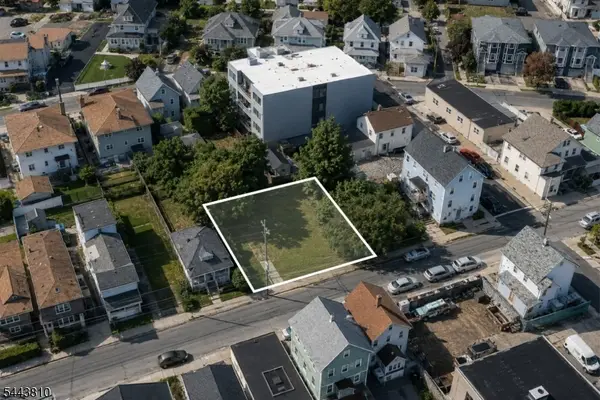 215 Washington Ave, Hackensack City, NJ 07601