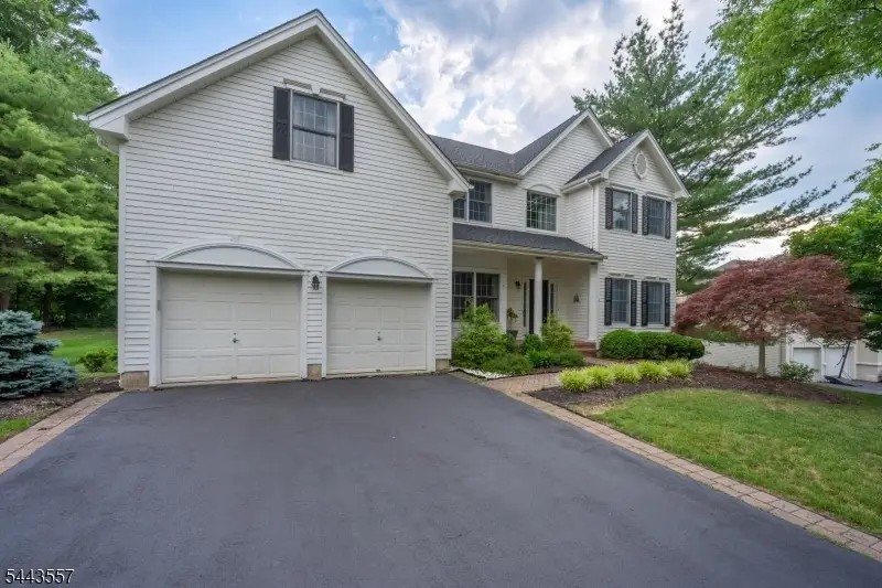 7 Stone Mountain Ct, Montgomery, NJ 08558 - #1