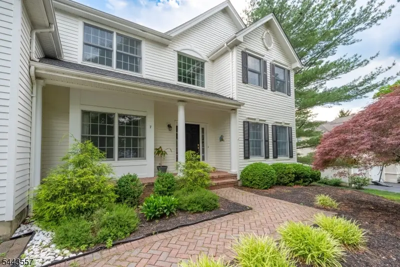 7 Stone Mountain Ct, Montgomery, NJ 08558 - #2