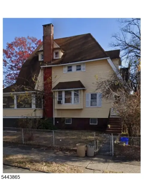 117 Carnegie Ave, East Orange City, NJ 07018