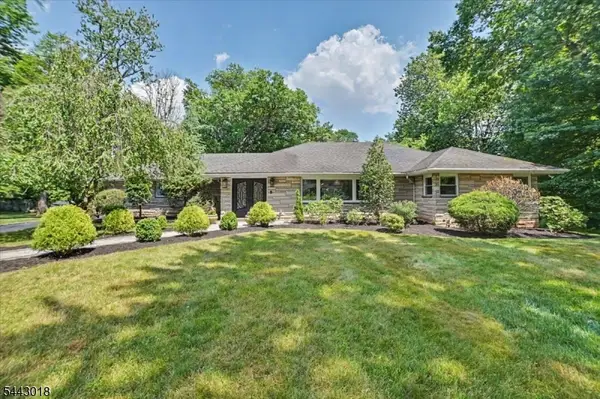 1459 Dunn Pkwy, Mountainside Boro, NJ 07092