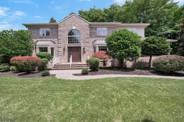 5 Pinewood Lane, Warren Twp., NJ 07059
