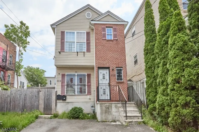 464-466 S 16th St, Newark, NJ 07103 - #1