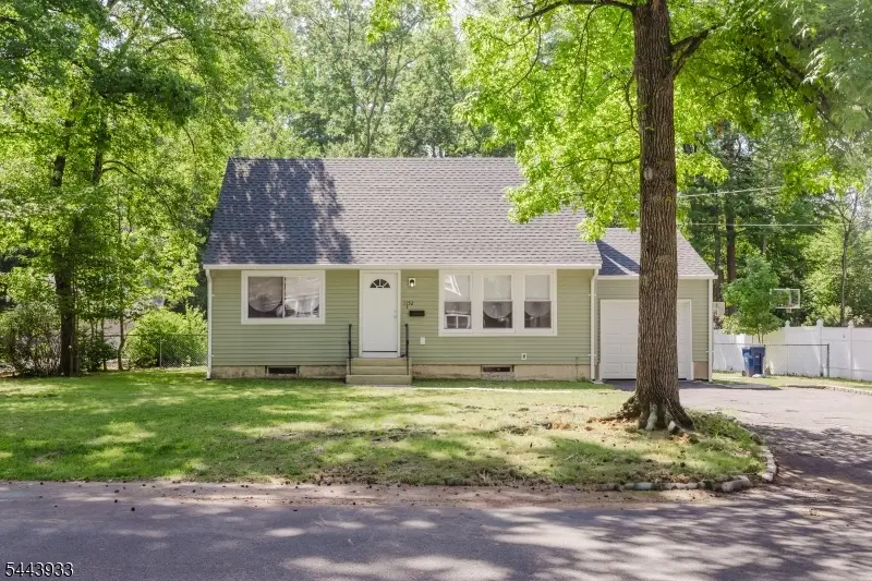 1152 Inwood Pl, Plainfield, NJ 07062 - #1