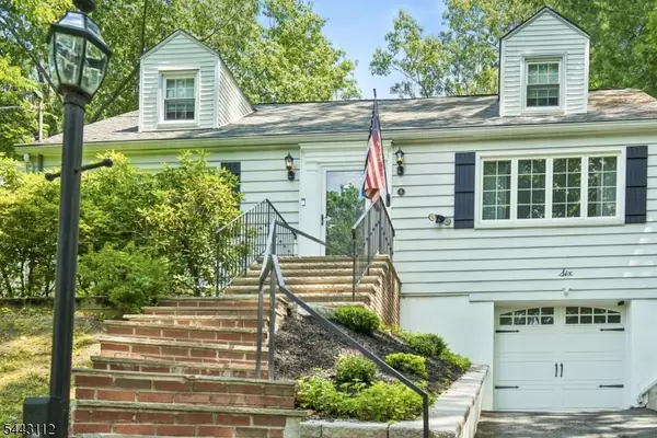 6 Cherry Ln, Caldwell Boro Twp., NJ 07006
