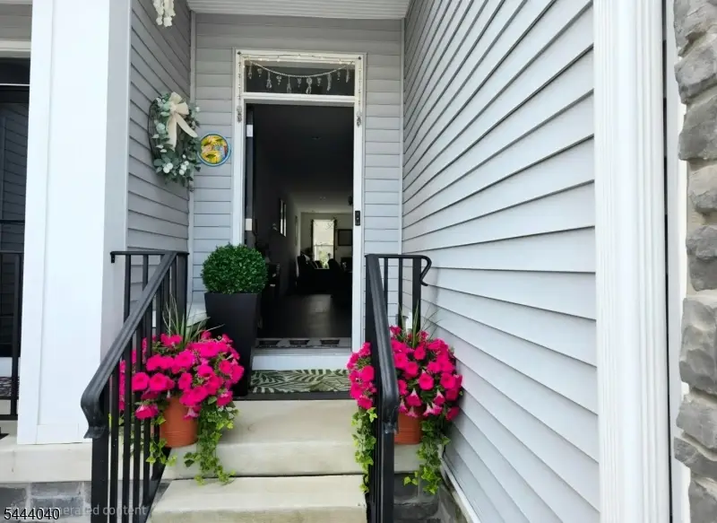 27 Wisteria Ct, Monroe, NJ 08831 - #1