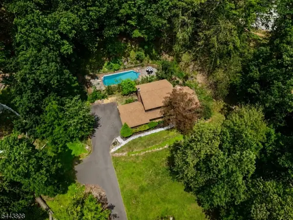 32 Cherryville Hollow Rd, Raritan Twp., NJ 08822