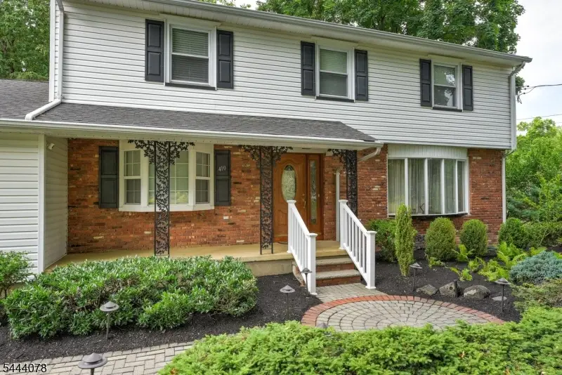 410 Stony Brook Dr, Bridgewater Center, NJ 08807 - #2