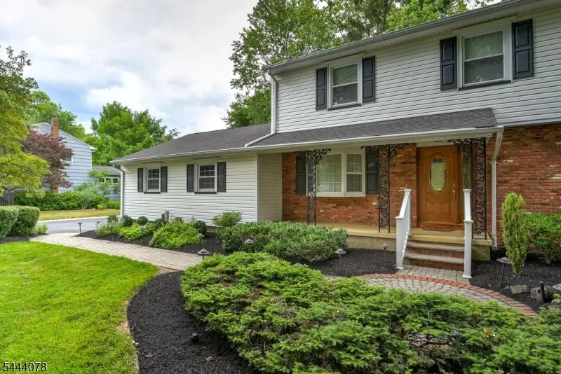 410 Stony Brook Dr, Bridgewater Center, NJ 08807 - #3