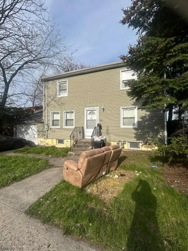 182 Midland Ave, Saddle Brook Twp., NJ 07663