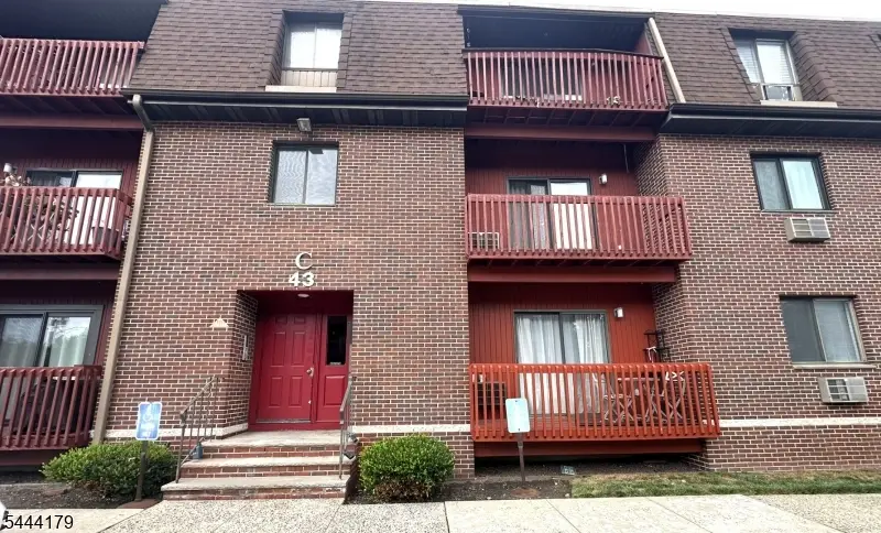 666 Mill St #C4, Belleville, NJ 07109 - #1