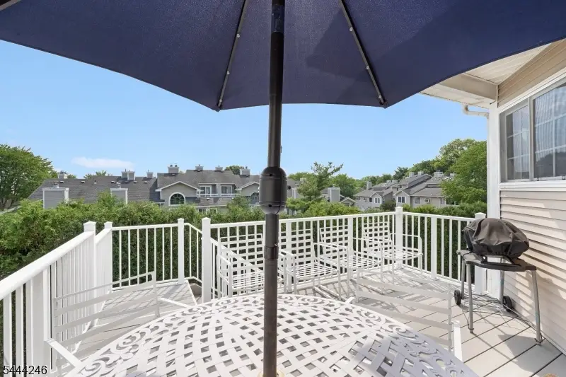 8 Bentley Court, The Hills, NJ 07921 - #2