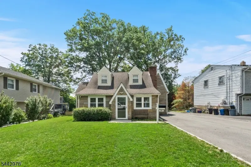 582 Lake Shore Dr, Parsippany Troy Hills, NJ 07054 - #1