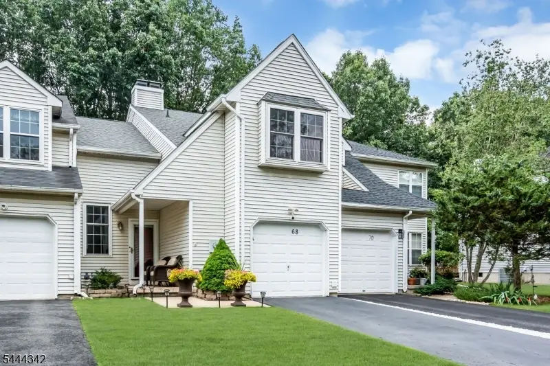 68 Delaware Ln, Branchburg, NJ 08876 - #2
