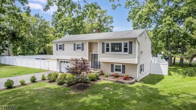 444 River Rd, East Hanover, NJ 07936 - #3