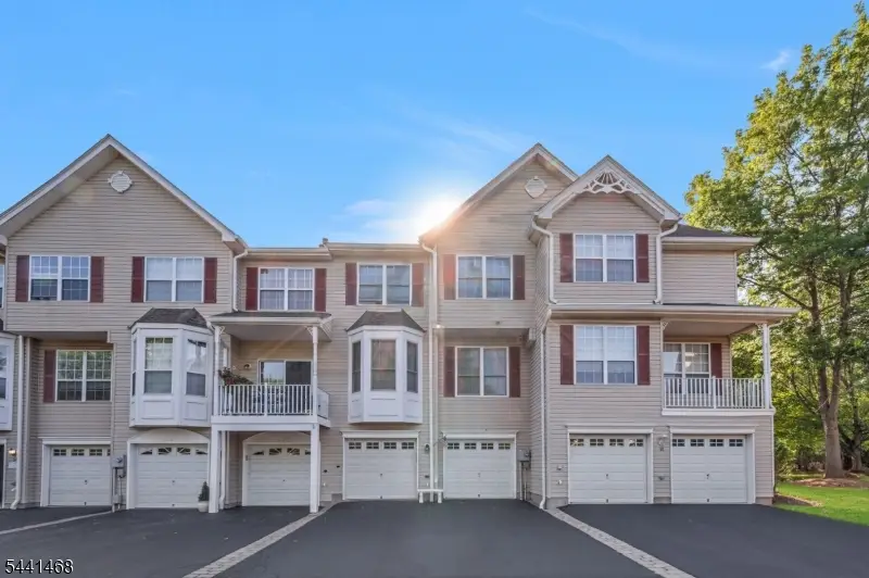 20 Windham Ct, Raritan, NJ 08822 - #1