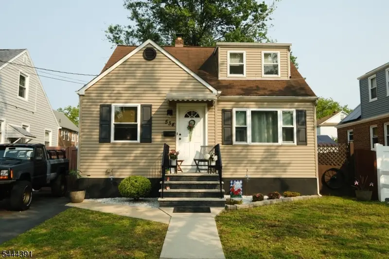 534 Monmouth Ave, Linden, NJ 07036 - #1