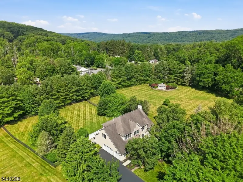 2 Ming Ct, Chester, NJ 07930 - #1
