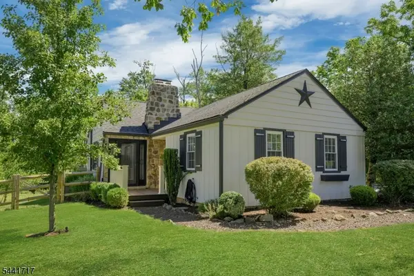 215 Mountainview Rd, Warren Twp., NJ 07059