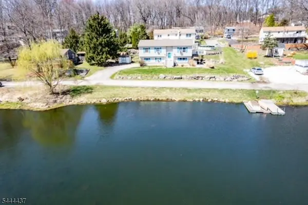 106 Starlight Rd, West Milford Twp., NJ 07480