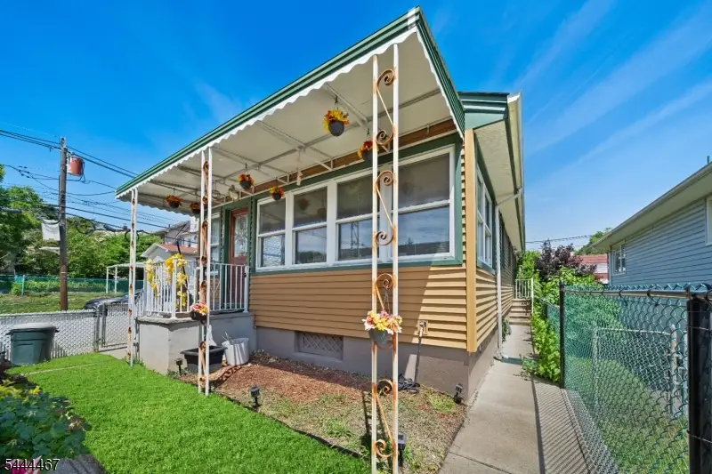 137 Day St, Clifton, NJ 07011 - #1