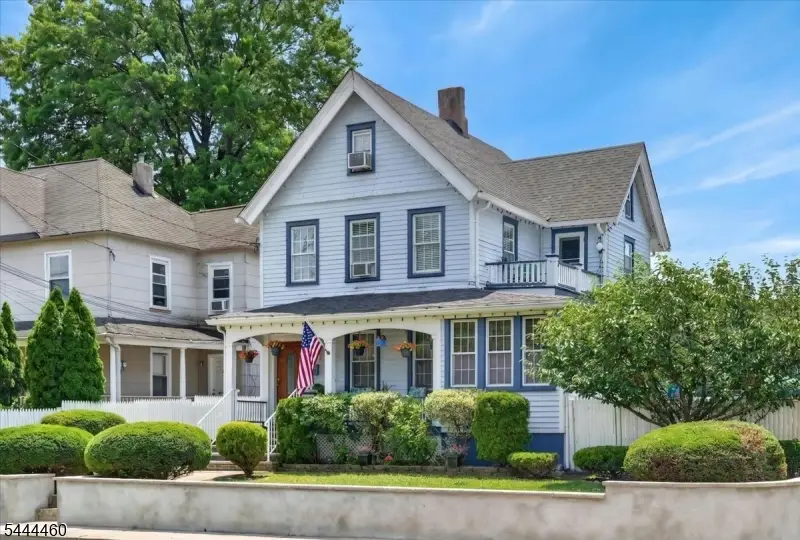 583 Somerset St, North Plainfield, NJ 07060 - #1