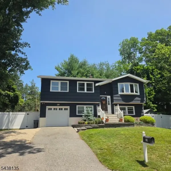 19 Selma Blvd, Chester, NJ 07869 - #3
